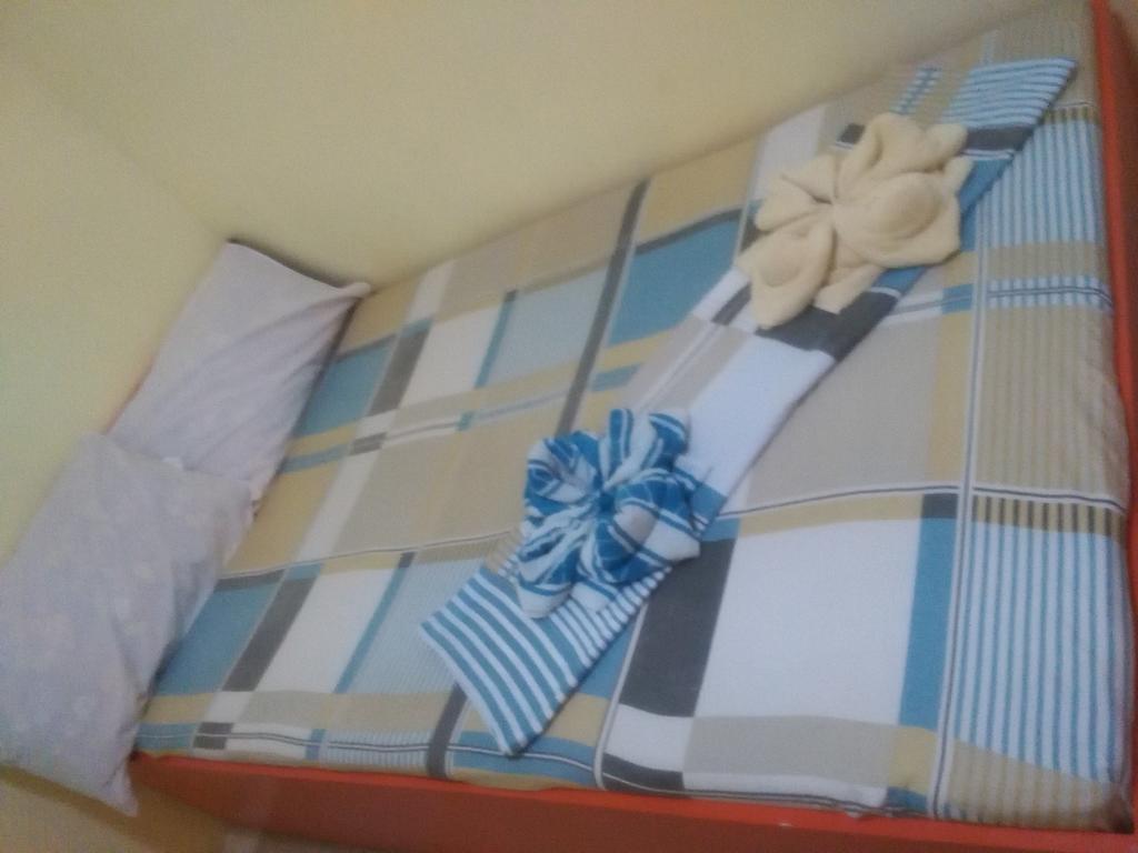 Aranas-Carillo Travellers Inn Kalibo Zimmer foto